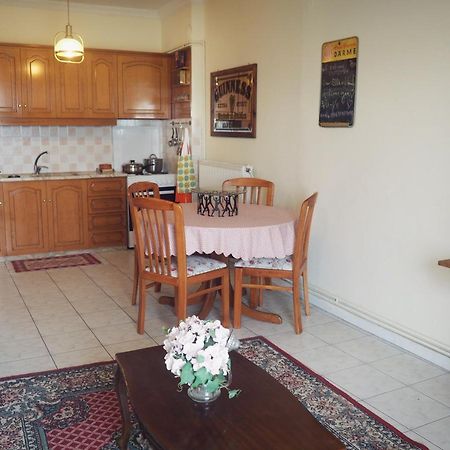Sunny Apartment Near The Center Salonic Exterior foto