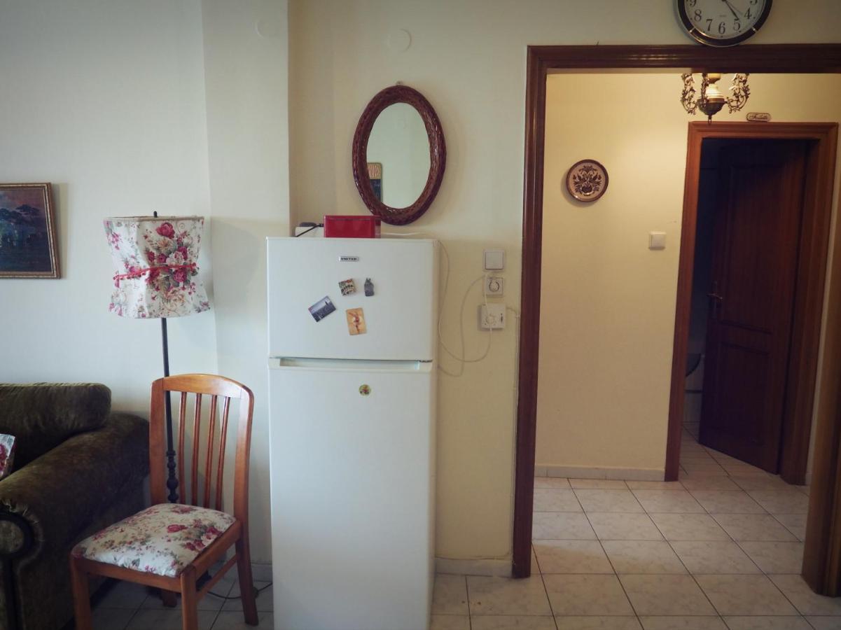 Sunny Apartment Near The Center Salonic Exterior foto