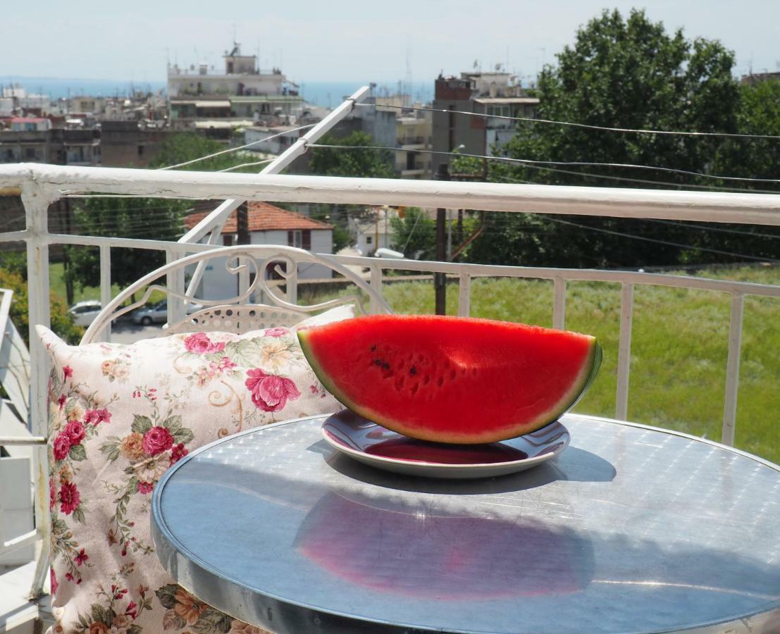 Sunny Apartment Near The Center Salonic Exterior foto