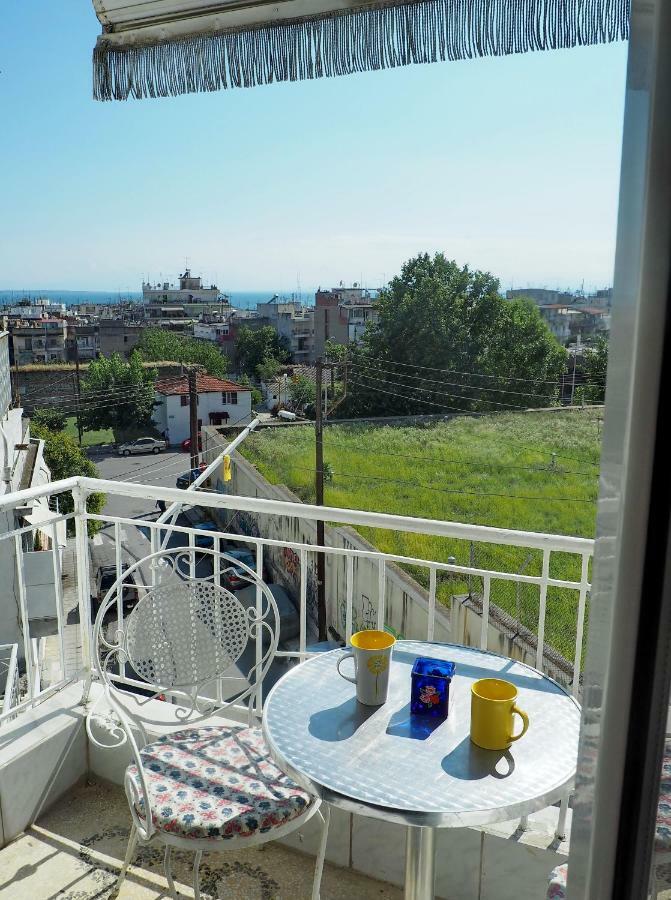 Sunny Apartment Near The Center Salonic Exterior foto