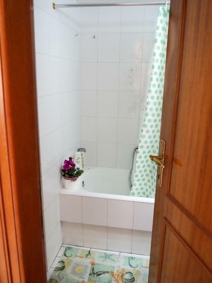 Sunny Apartment Near The Center Salonic Exterior foto